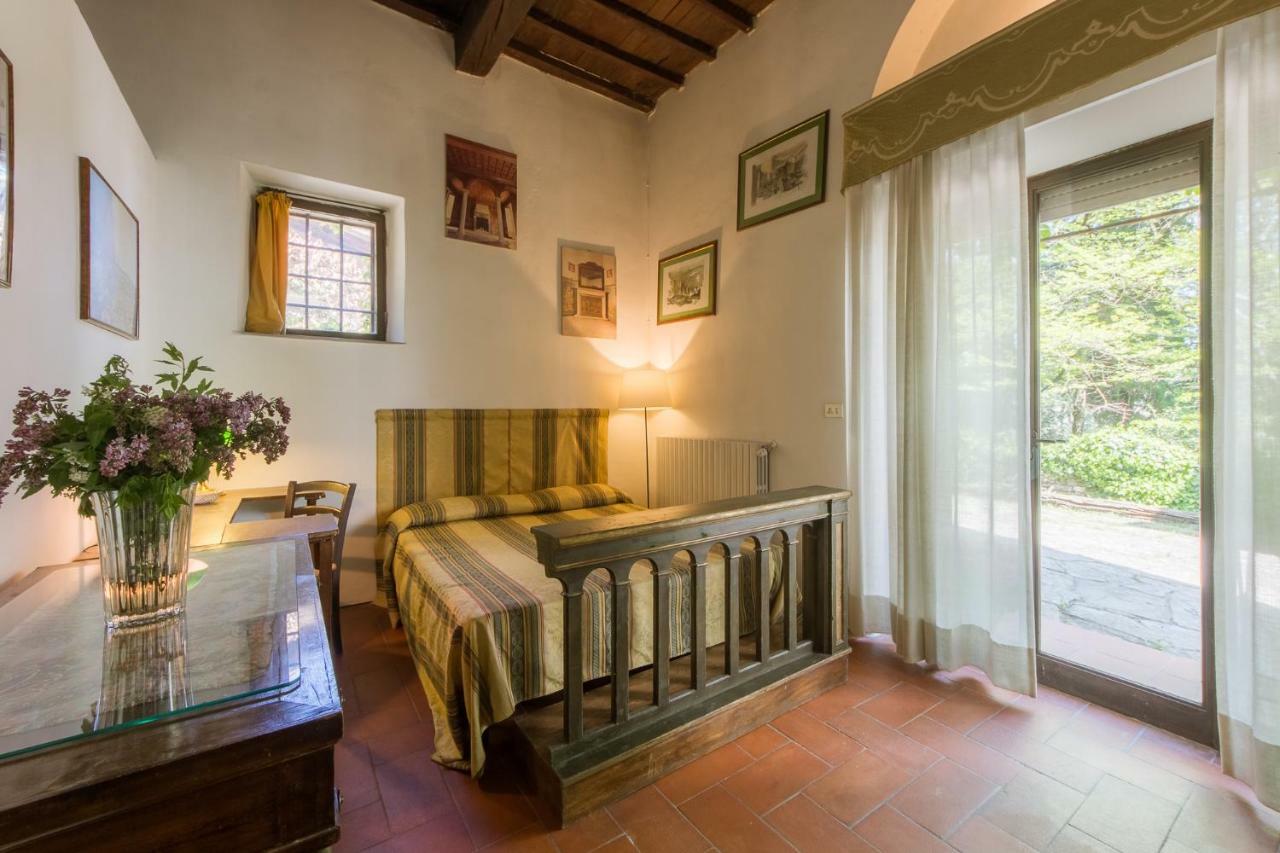 Villa in Private Estate,shared Pool,parking,3km to Ponte Vecchio Florencia Exterior foto